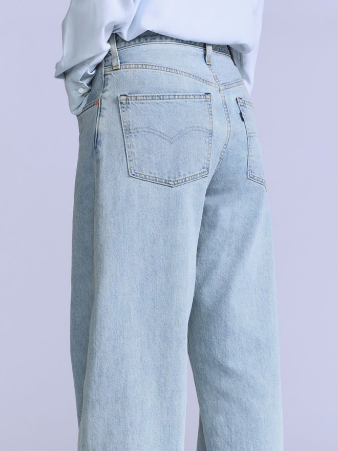 levi's® blue tab™ drop barrel 牛仔褲 | 女裝 003J400032429 Light Indigo  – Levi's 香港