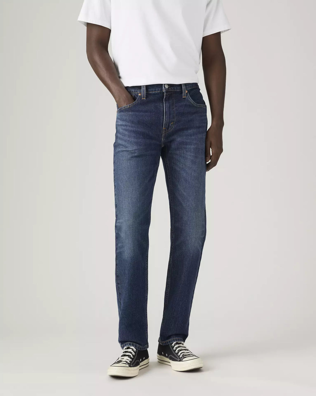 Levi's® 502™ Taper 錐形牛仔褲 | 男裝  