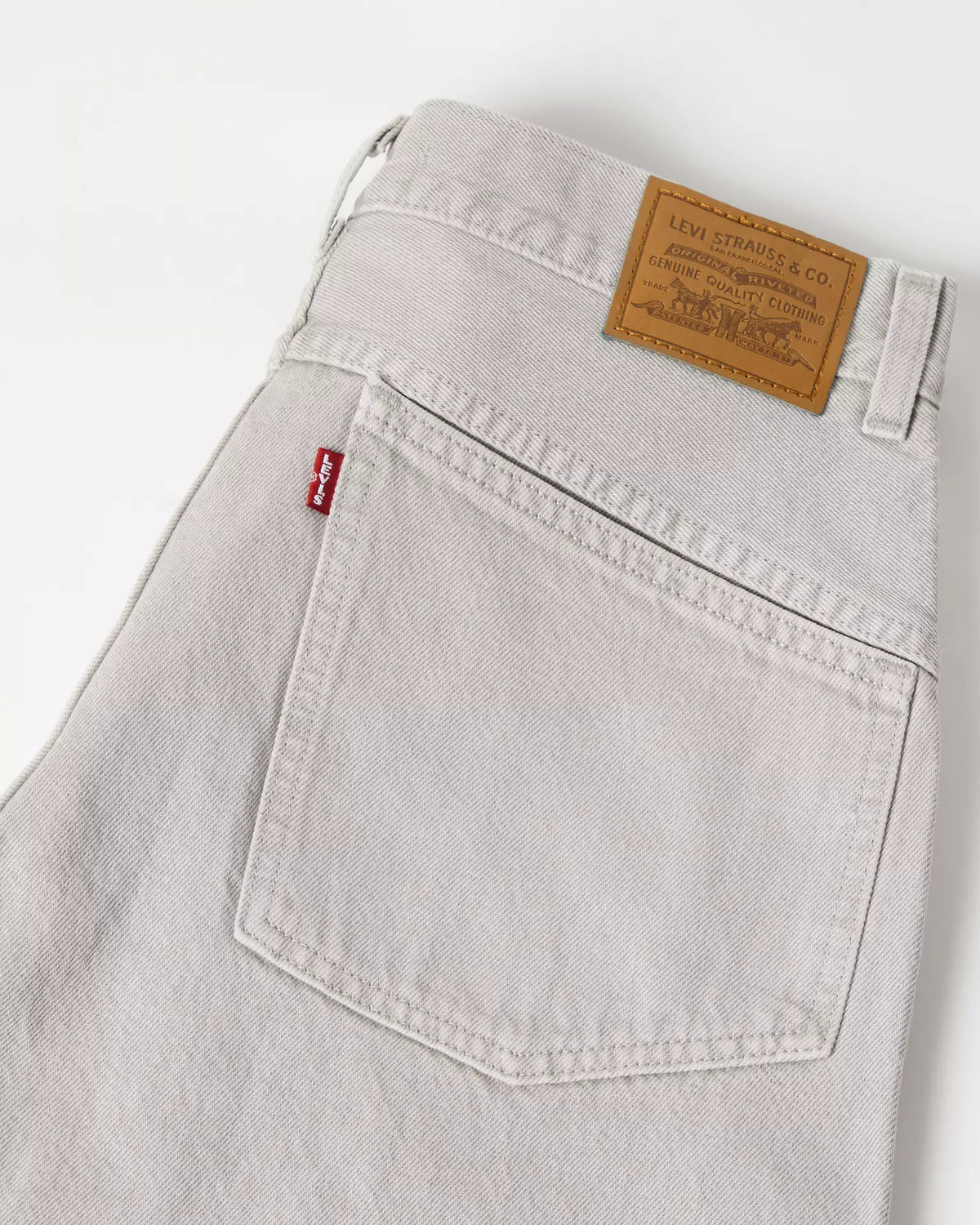 Levi's® Super Baggy 超寬鬆牛仔短褲 | 女裝