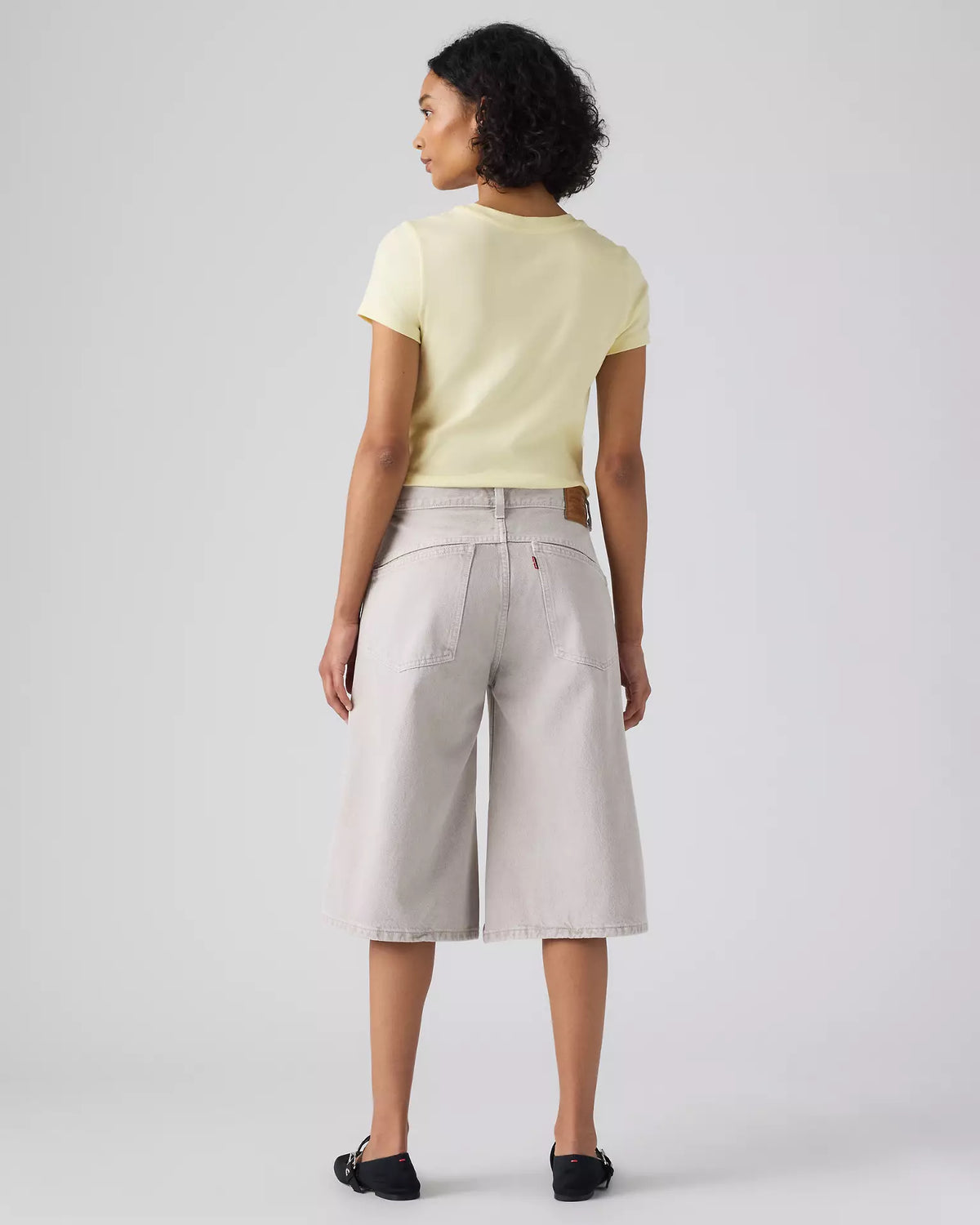 Levi's® Super Baggy 超寬鬆牛仔短褲 | 女裝